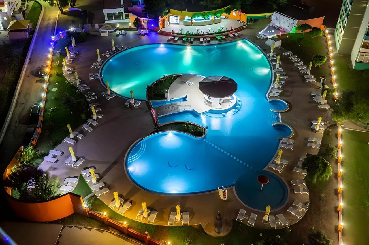 Hotel Aquapark Balada Saturn Мангалия Экстерьер фото